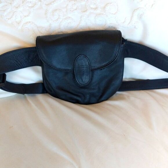 Simon Cross Shoulder/ Belt Bag - Picture 8 of 14